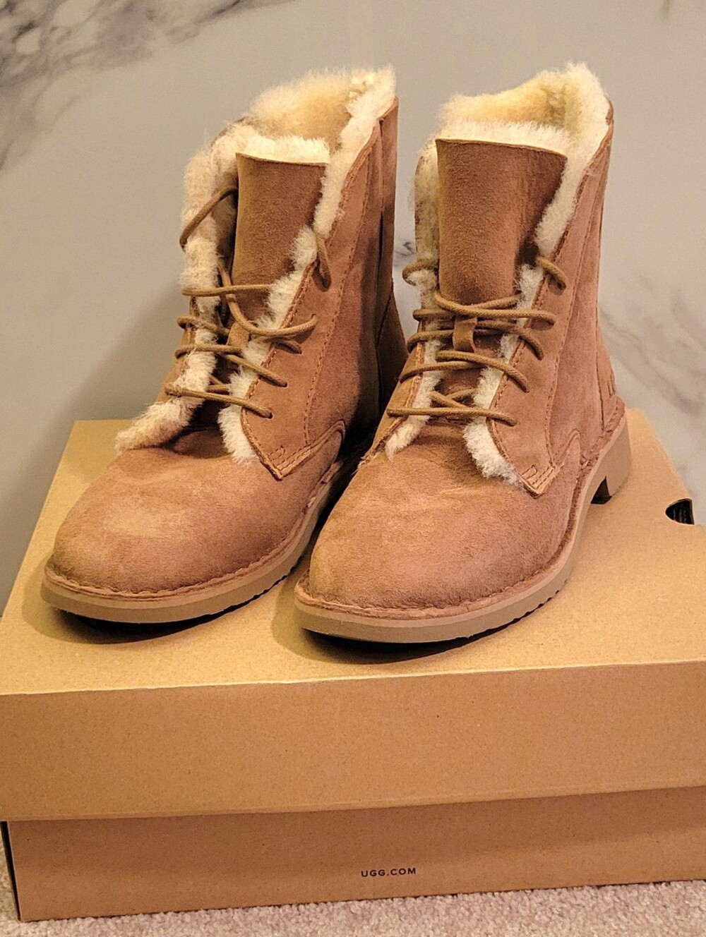 UGG Quincy Suede Boot Chestnut Size 6.5
